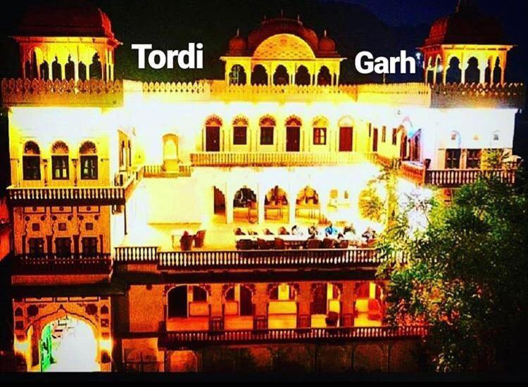 Tordi Garh Hotel Malpura  Exterior foto